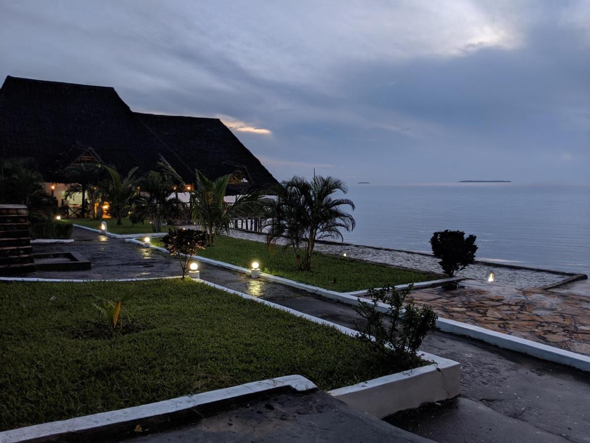 Amaan Ocean Hotel Kihinani Bububu Εξωτερικό φωτογραφία