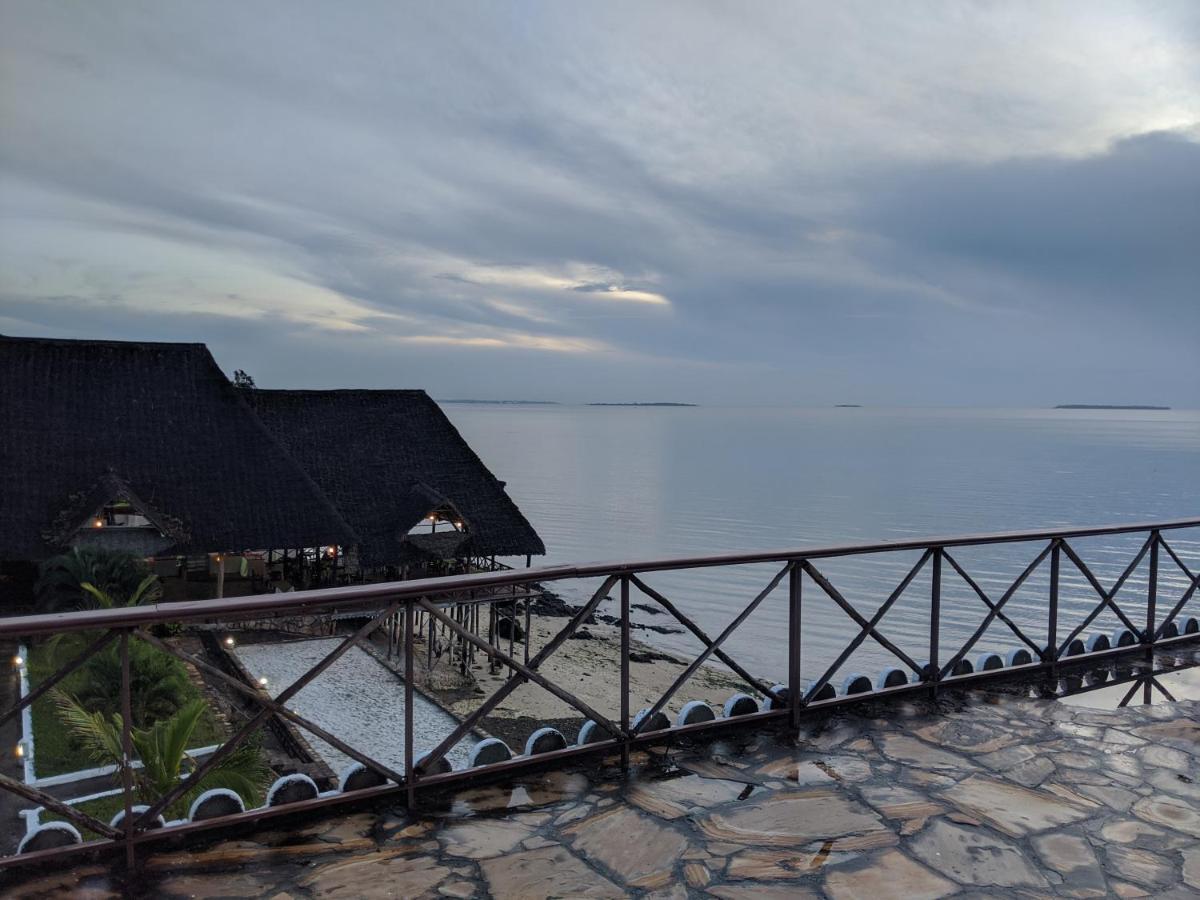 Amaan Ocean Hotel Kihinani Bububu Εξωτερικό φωτογραφία